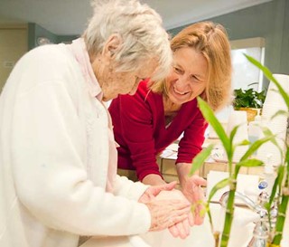 Gillian Hamilton with patient