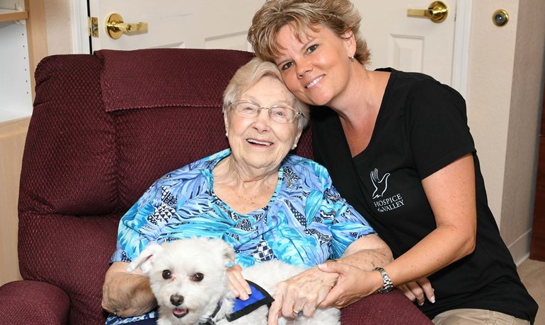 Vicki Callie and Holly with pet therapist