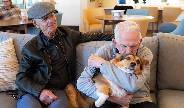HOV-Pet-Volunteer-Ed-Gesten-and-Dog-Corgi-Huck